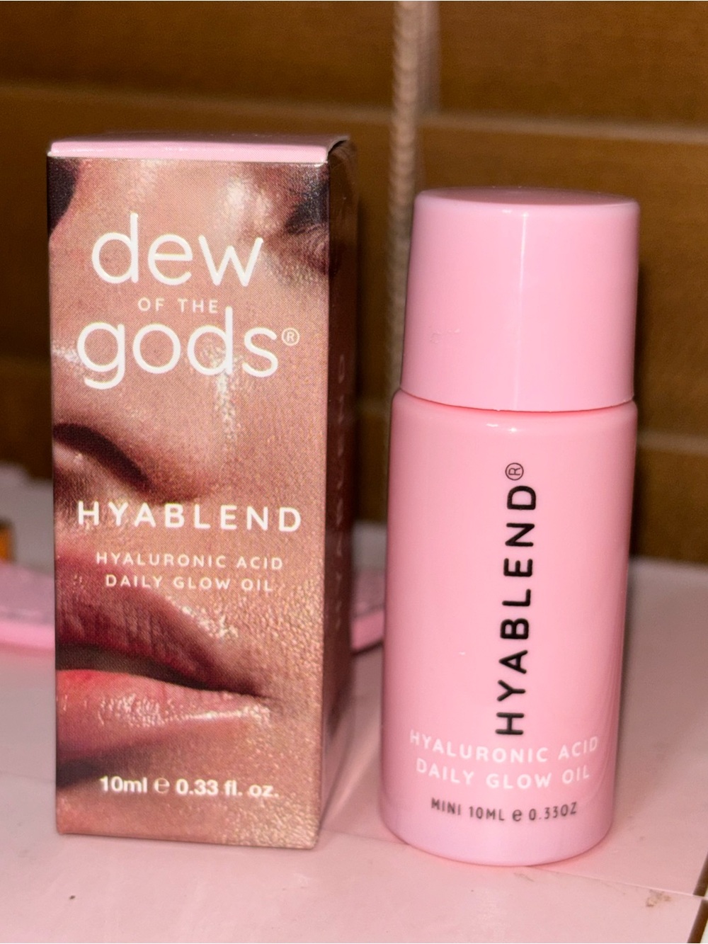 Dew of the Gods Hyablend Hyaluronic Acid Daily Glow Oil